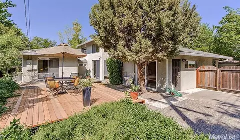 704 Mulberry Ln, Davis, CA 95616 photo 4
