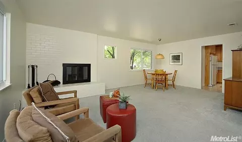704 Mulberry Ln, Davis, CA 95616 photo 5