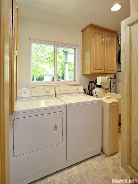 704 Mulberry Ln, Davis, CA 95616 photo 25