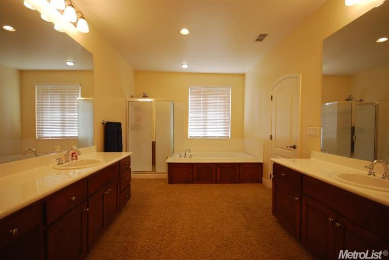 1328 Blakely Ln, Modesto, CA 95356 photo 12