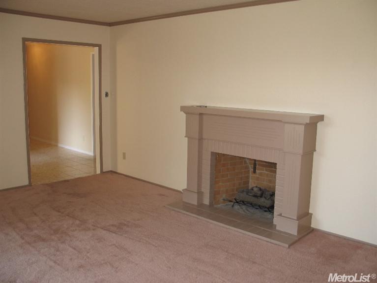 1718 Edgewood Dr, Lodi, CA 95240 photo 6