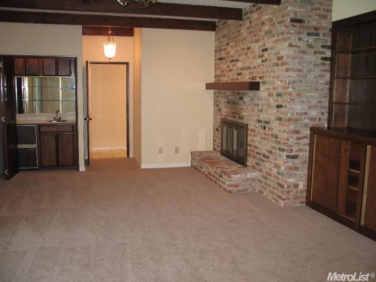 1718 Edgewood Dr, Lodi, CA 95240 photo 7