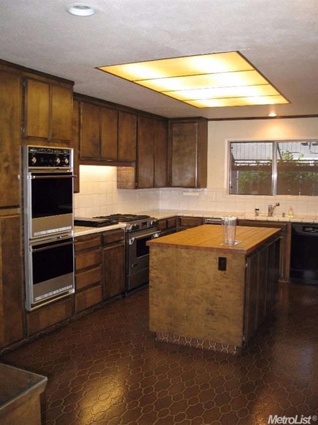 1718 Edgewood Dr, Lodi, CA 95240 photo 2