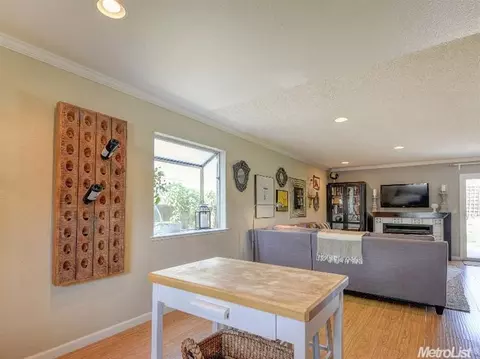 5625 Vall Ct, Carmichael, CA 95608 photo 9
