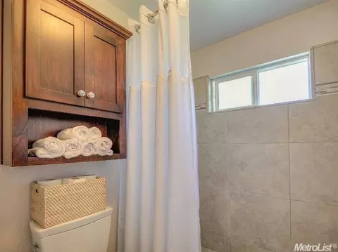 5625 Vall Ct, Carmichael, CA 95608 photo 17