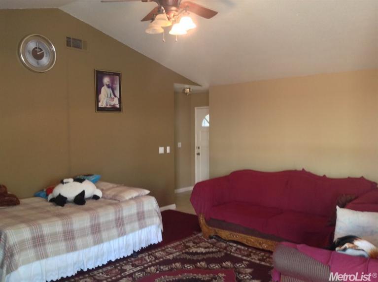 359 Elgin Ave, Lodi, CA 95240 photo 6