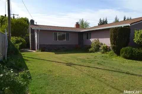 831 N Ham Ln, Lodi, CA 95242 photo 3