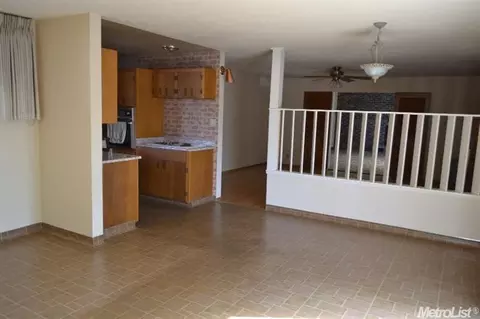 831 N Ham Ln, Lodi, CA 95242 photo 11