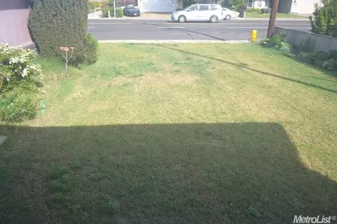 831 N Ham Ln, Lodi, CA 95242 photo 5