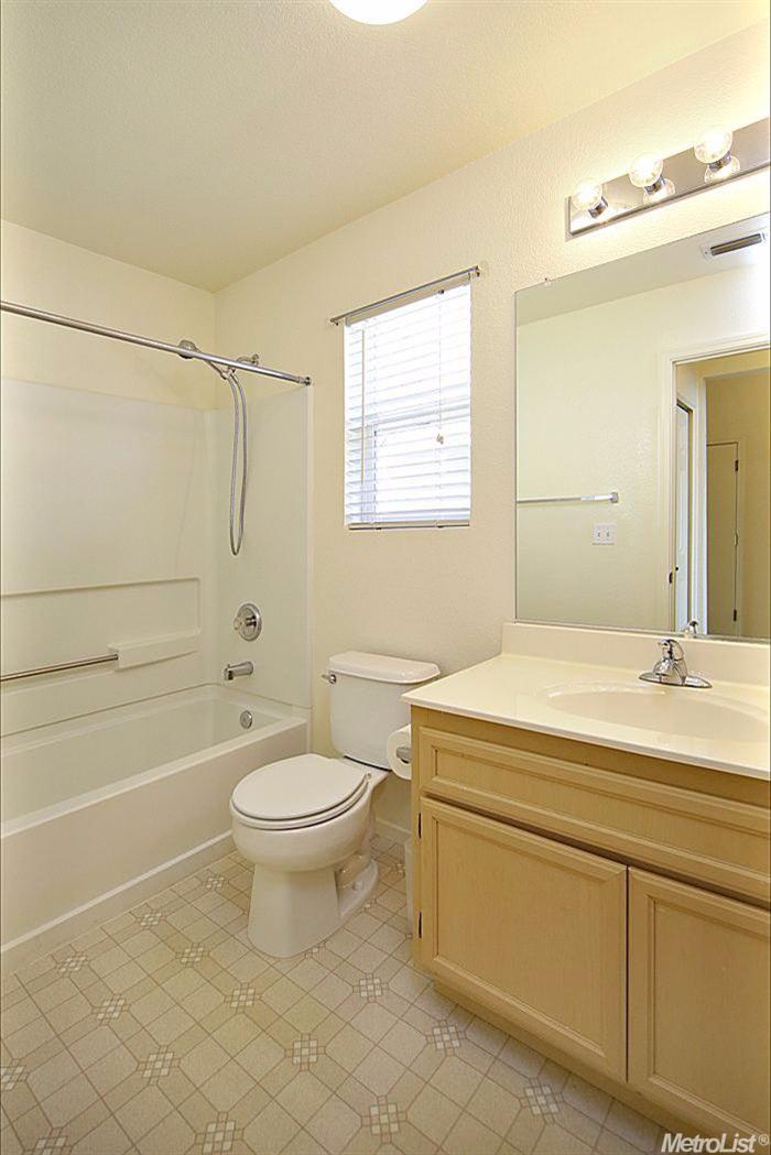 2335 Caravaggio Dr, Davis, CA 95618 photo 18