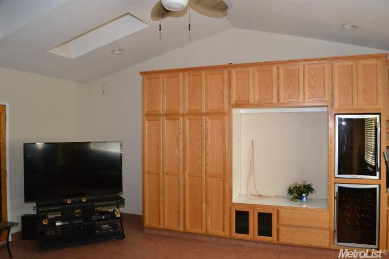 2305 River Rd, Modesto, CA 95351 photo 1