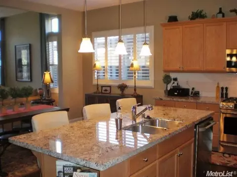 3575 Levanto Way, Manteca, CA 95337 photo 9
