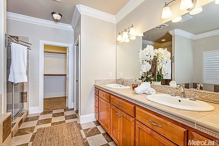 1833 Arena Dr, Davis, CA 95618 photo 10