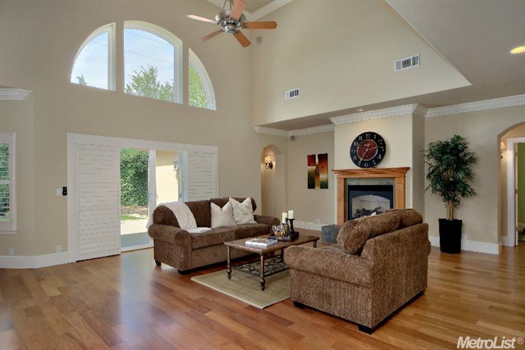 1833 Arena Dr, Davis, CA 95618 photo 2