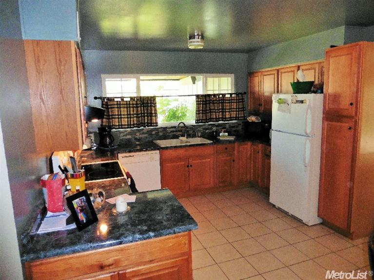 2009 4th St, Ceres, CA 95307 photo 4