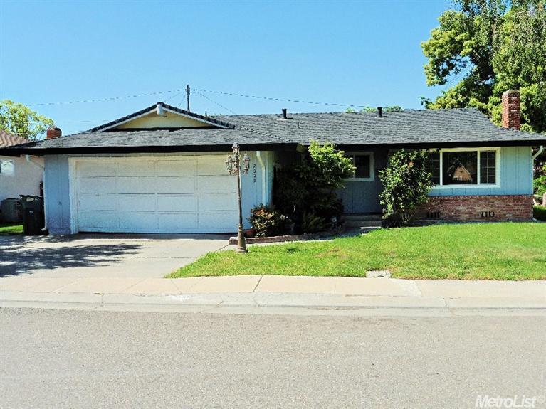 2009 4th St, Ceres, CA 95307 photo 1