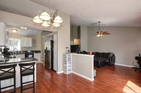 8616 Oakenshield Cir, Antelope, CA 95843 photo 9
