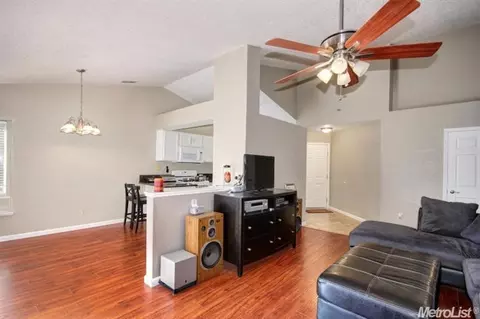 8616 Oakenshield Cir, Antelope, CA 95843 photo 6