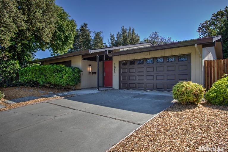 1514 Sycamore Ln, Davis, CA 95616 photo 2