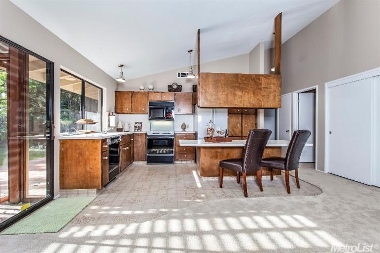 1514 Sycamore Ln, Davis, CA 95616 photo 8