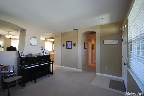 4620 Lucinda Ave, Keyes, CA 95328 photo 4