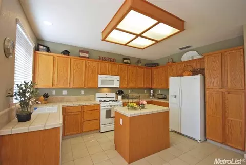 4620 Lucinda Ave, Keyes, CA 95328 photo 6