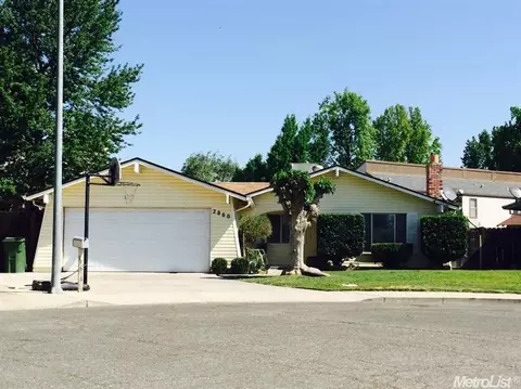 2860 Ball Ct, Turlock, CA 95382 photo 2