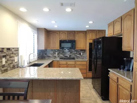 3405 Melgren, Modesto, CA 95356 photo 9