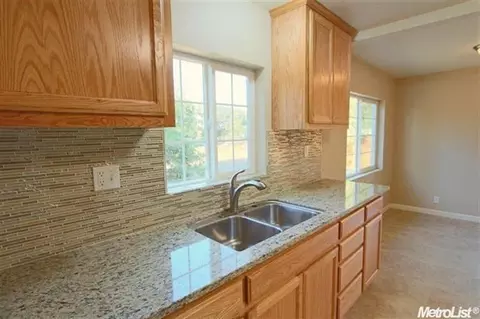 1924 Poland Rd, Modesto, CA 95358 photo 2