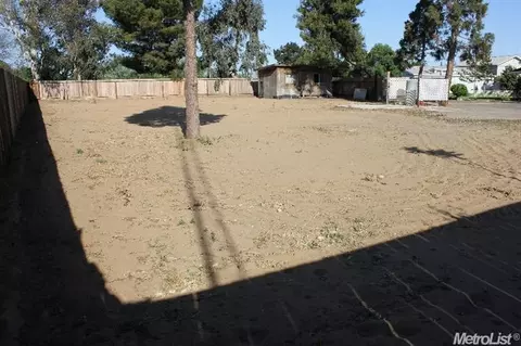 1924 Poland Rd, Modesto, CA 95358 photo 9