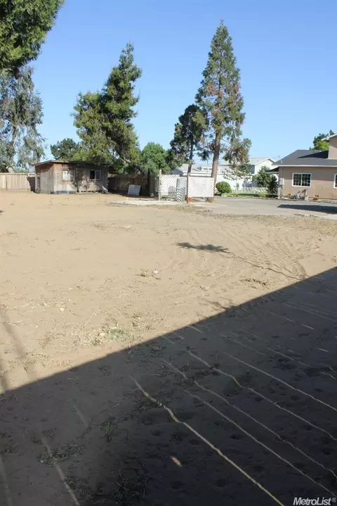 1924 Poland Rd, Modesto, CA 95358 photo 11
