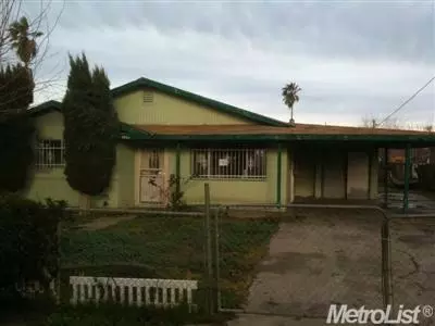 8604 Laird St, Patterson, CA 95363 photo 1