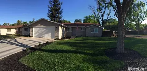 217 Ribier Ave, Modesto, CA 95350 photo 1