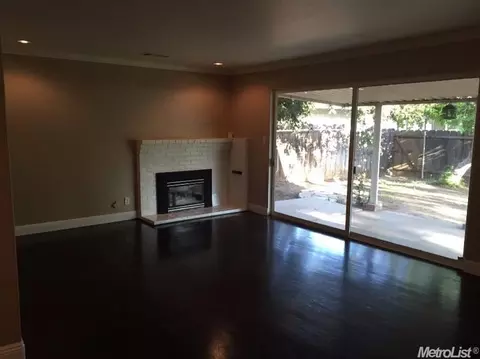 217 Ribier Ave, Modesto, CA 95350 photo 2