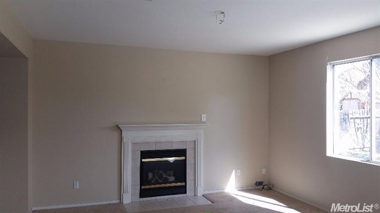 636 Skimmer Dr, Patterson, CA 95363 photo 4