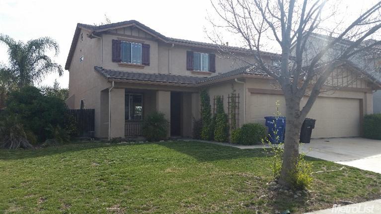 636 Skimmer Dr, Patterson, CA 95363 photo 2