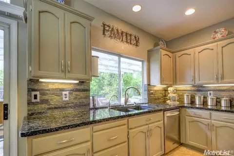 5520 Coronawood Ln, Carmichael, CA 95608 photo 11