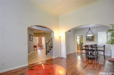 5520 Coronawood Ln, Carmichael, CA 95608 photo 4