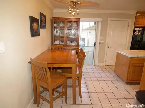 807 S Main St, Manteca, CA 95337 photo 8