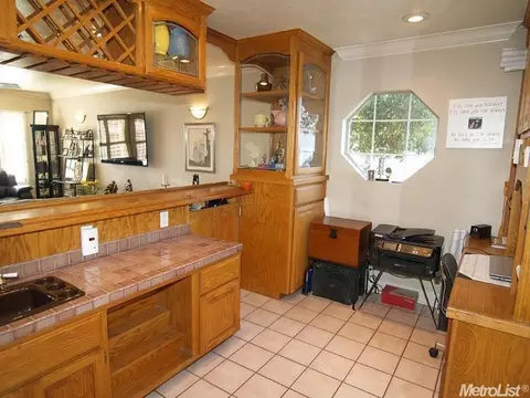 807 S Main St, Manteca, CA 95337 photo 9