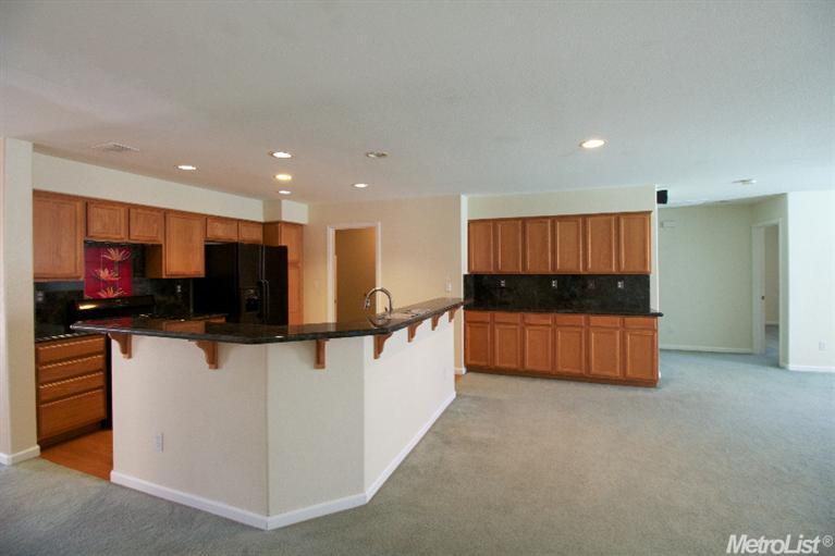 937 Travaille Way, Ripon, CA 95366 photo 4