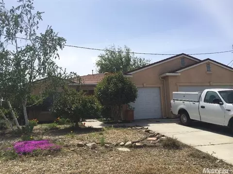 1310 O St, Lathrop, CA 95330 photo 2