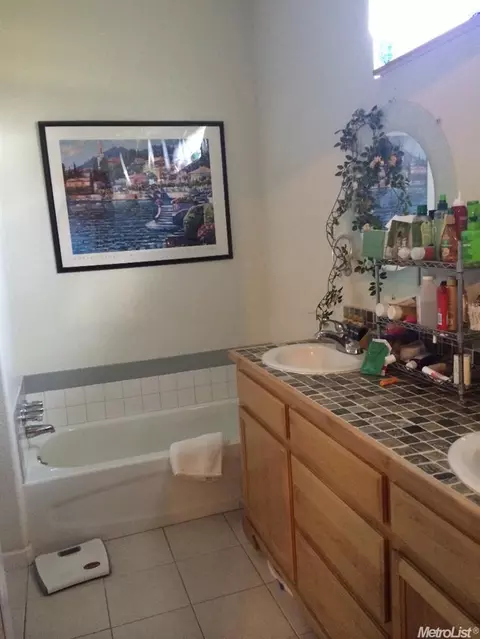 1310 O St, Lathrop, CA 95330 photo 16