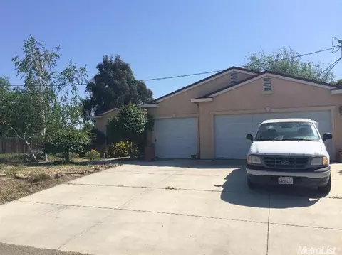 1310 O St, Lathrop, CA 95330 photo 1