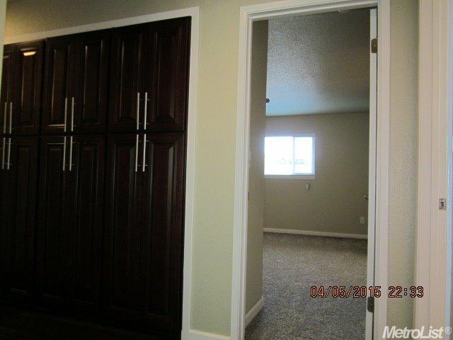 924 Edmonton, Modesto, CA 95356 photo 13