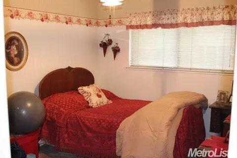 2454 Brookdale Dr, Merced, CA 95340 photo 11