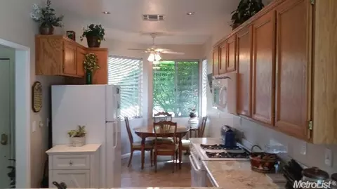 111 Farham Dr, Folsom, CA 95630 photo 7
