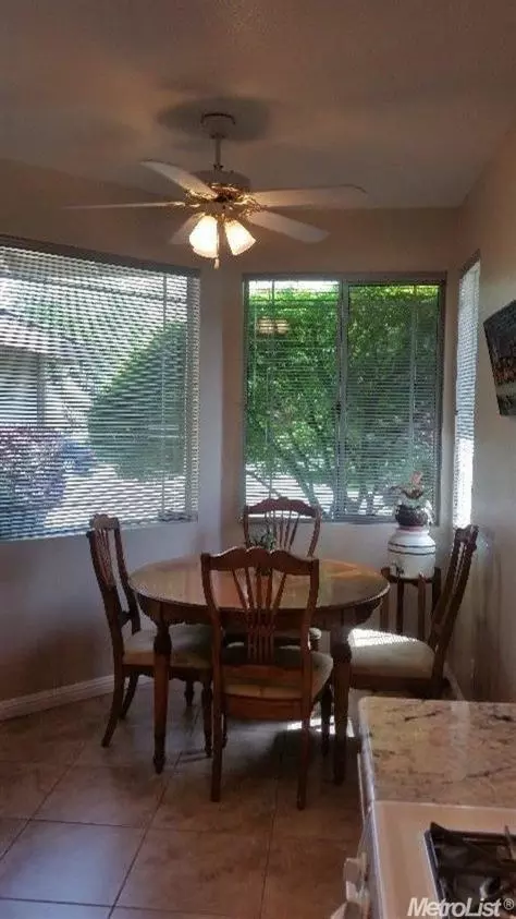 111 Farham Dr, Folsom, CA 95630 photo 6