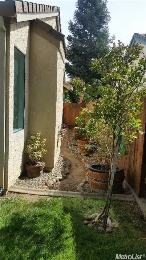 111 Farham Dr, Folsom, CA 95630 photo 20