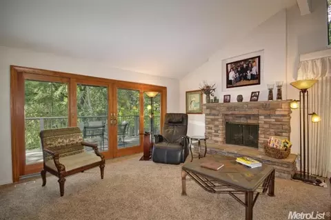 27 Covered Bridge Rd, Carmichael, CA 95608 photo 6